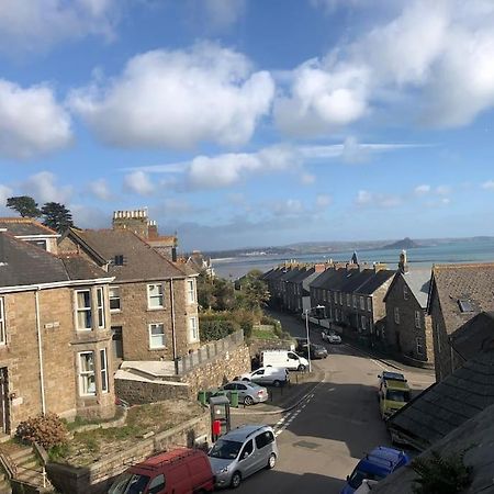 Modern Attic Studio Apartment With Harbour Views Penzance Bagian luar foto