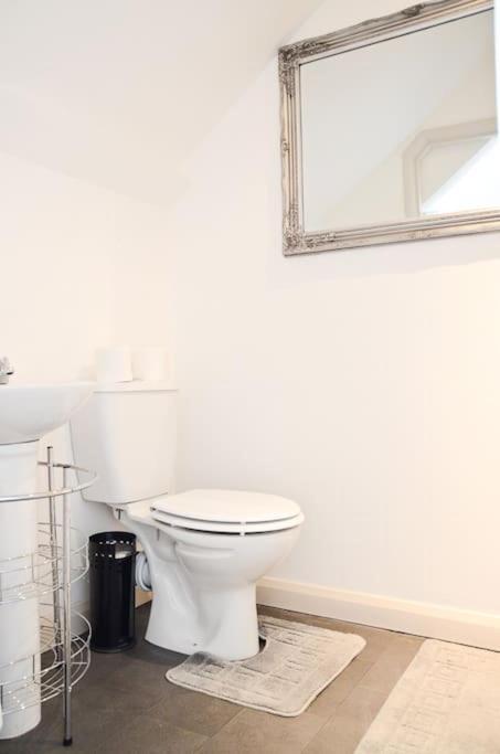 Modern Attic Studio Apartment With Harbour Views Penzance Bagian luar foto