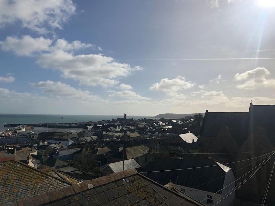 Modern Attic Studio Apartment With Harbour Views Penzance Bagian luar foto